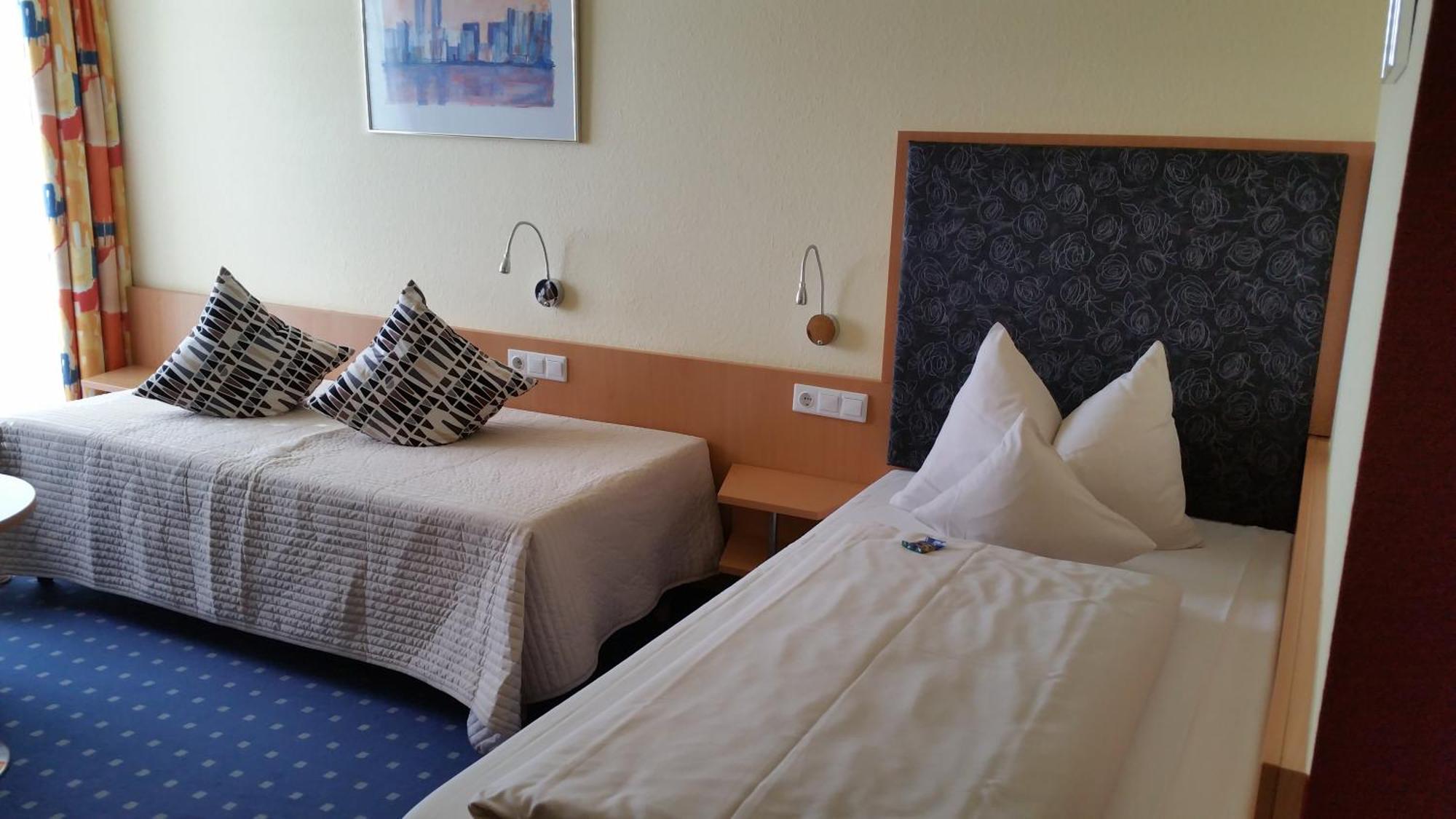 Hotel Ifen Вислох Экстерьер фото