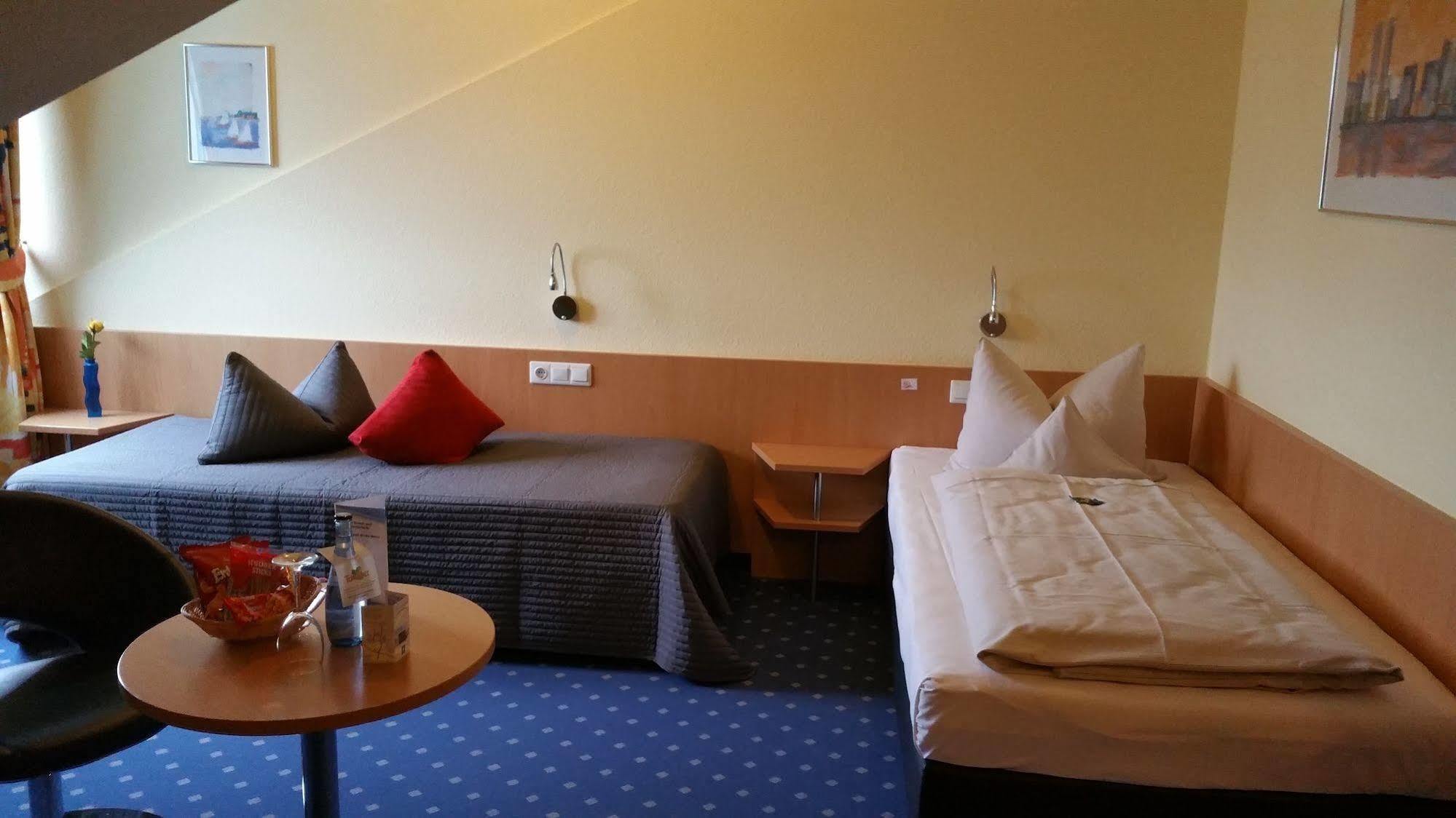 Hotel Ifen Вислох Экстерьер фото