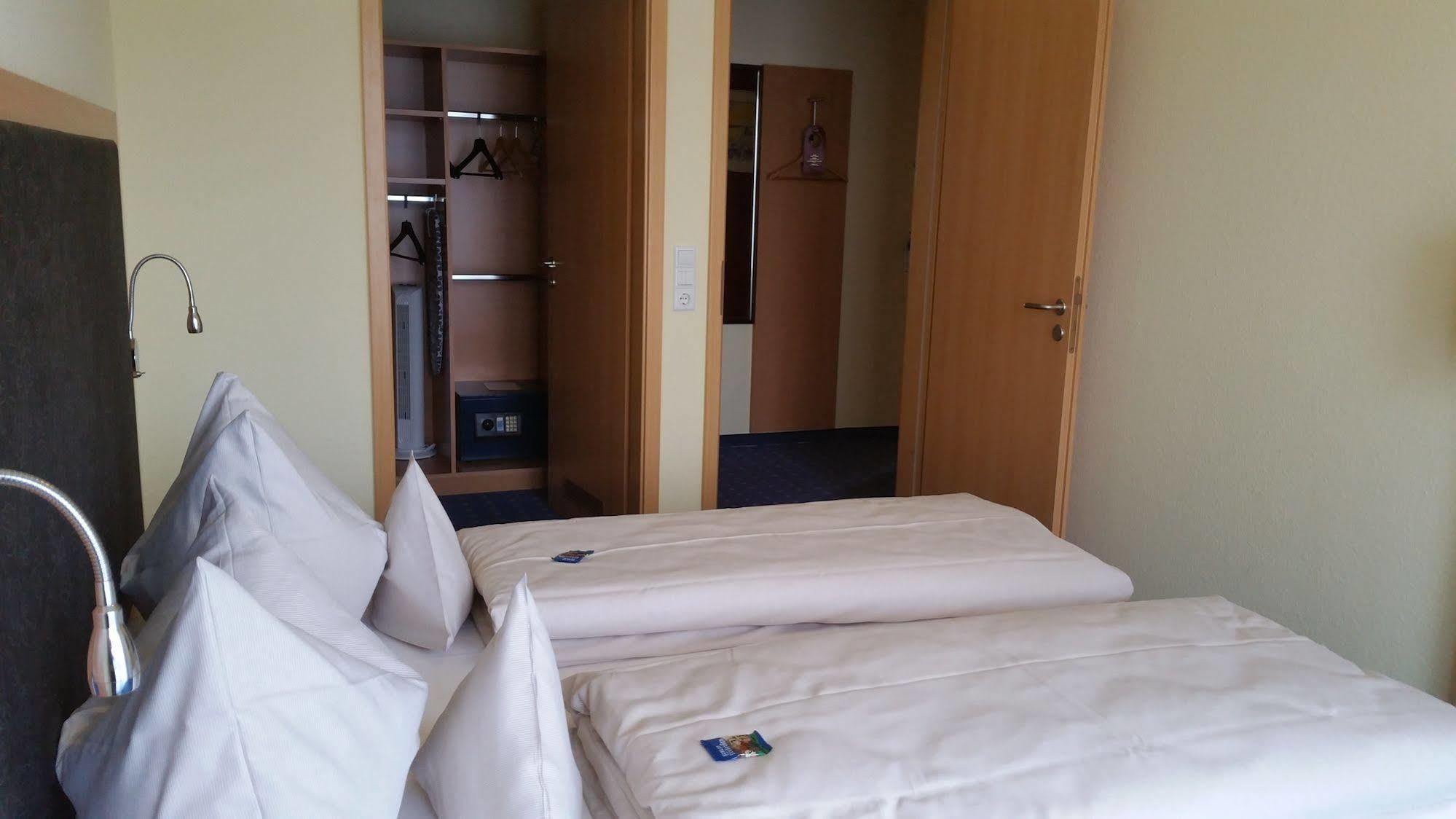Hotel Ifen Вислох Экстерьер фото